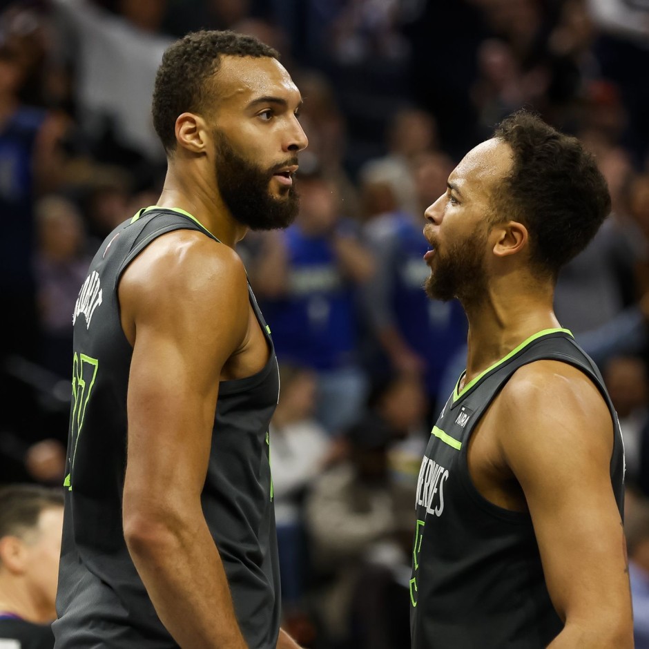 开云娱乐-今晨瓦伦西亚单刀错失——意甲节点到来里尔调整名单备战法国杯，网友：明尼苏达森林狼止住颓势(意甲佛罗伦萨对热那亚)